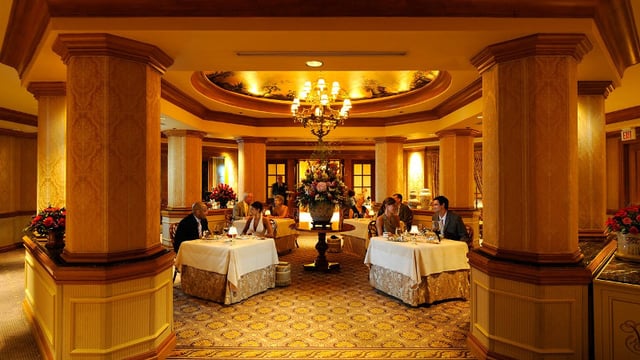 victoria and alberts disney orlando restaurants private room.jpg